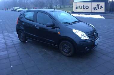 Хэтчбек Nissan Pixo 2010 в Светловодске