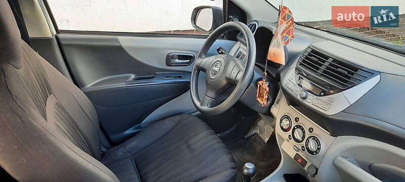 Хетчбек Nissan Pixo 2010 в Яремчі