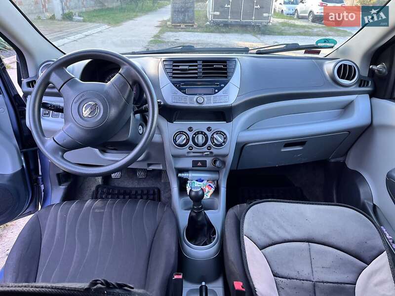 Хэтчбек Nissan Pixo 2011 в Вараше