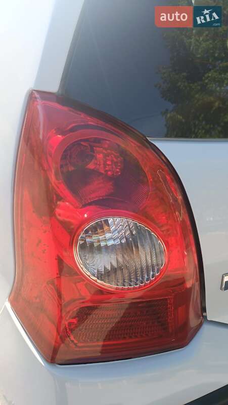 Хэтчбек Nissan Pixo 2010 в Виннице фото 31 Хэтчбек Nissan Pixo 2010 в Виннице