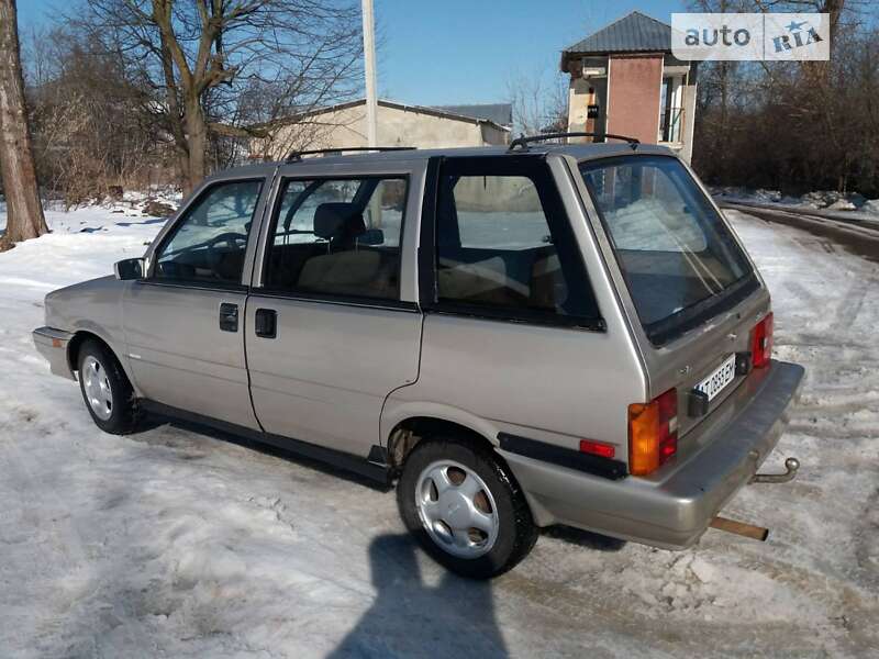 Мінівен Nissan Prairie 1986 в Івано-Франківську
