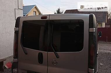 Вантажопасажирський фургон Nissan Primastar 2003 в 