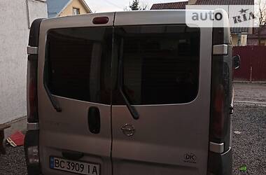 Вантажопасажирський фургон Nissan Primastar 2003 в 