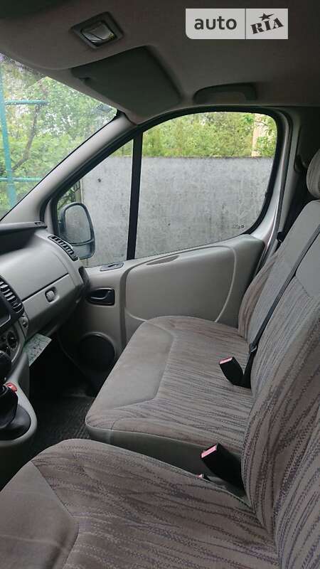 Грузовой фургон Nissan Primastar 2009 в Львове