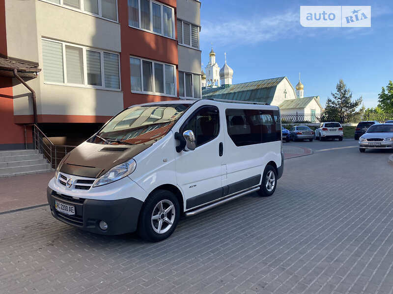 Купе Nissan Primastar 2007 в Вараше