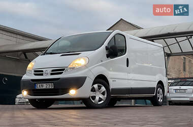 Вантажний фургон Nissan Primastar 2012 в Рівному