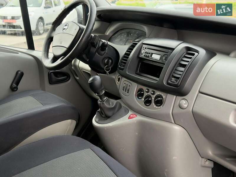 Мінівен Nissan Primastar 2004 в Львові