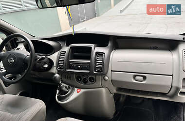 Грузопассажирский фургон Nissan Primastar 2013 в 
