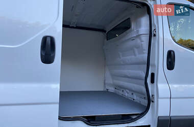 Вантажний фургон Nissan Primastar 2013 в 