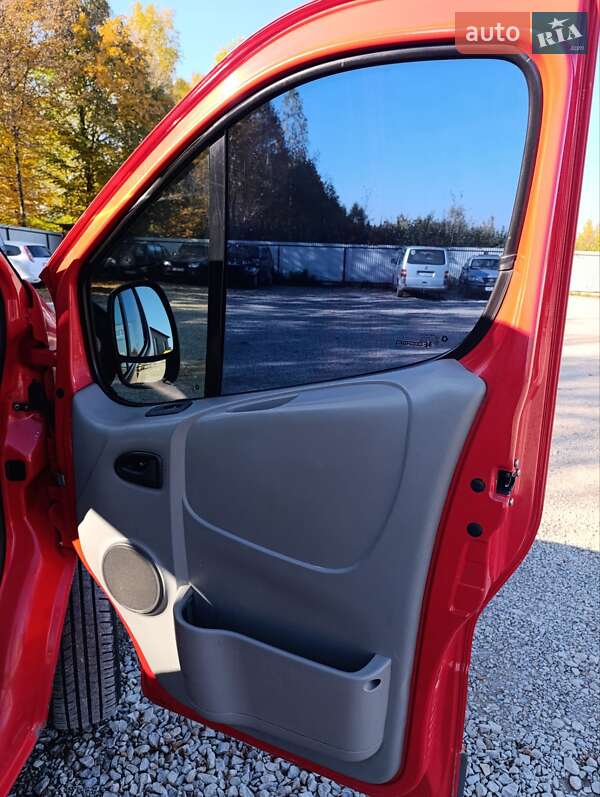 Грузовой фургон Nissan Primastar 2010 в Делятине фото 6 Грузовой фургон Nissan Primastar 2010 в Делятине