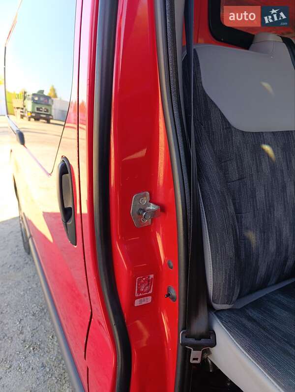 Грузовой фургон Nissan Primastar 2010 в Делятине фото 11 Грузовой фургон Nissan Primastar 2010 в Делятине