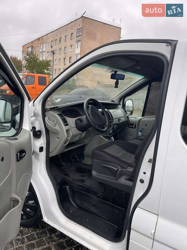 Минивэн Nissan Primastar 2004 в Кременце