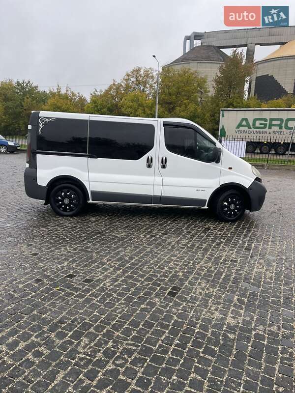 Минивэн Nissan Primastar 2004 в Кременце