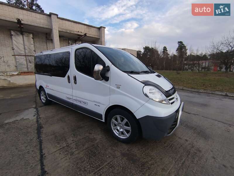 Минивэн Nissan Primastar 2008 в Нетешине
