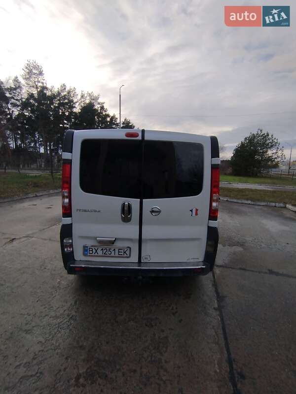 Минивэн Nissan Primastar 2008 в Нетешине