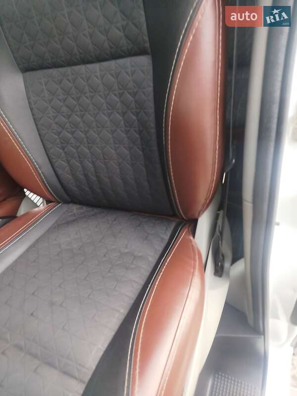 Минивэн Nissan Primastar 2008 в Нетешине