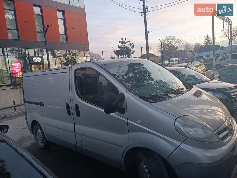 Nissan Primastar 2012