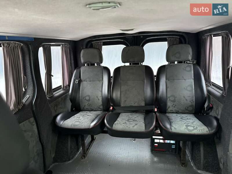 Мінівен Nissan Primastar 2003 в Кам'янець-Подільському