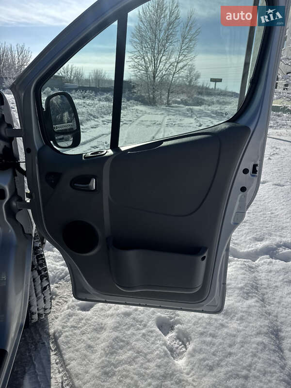 Минивэн Nissan Primastar 2013 в Полтаве фото 37 Минивэн Nissan Primastar 2013 в Полтаве