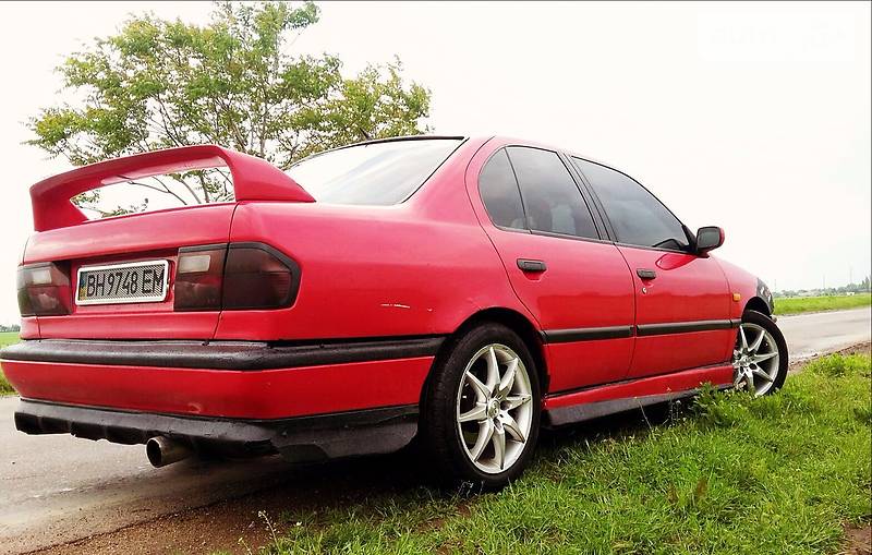 Седан Nissan Primera 1992 в Одессе