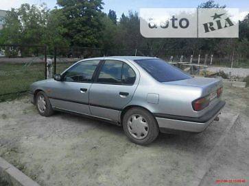 Nissan Primera 1992 года