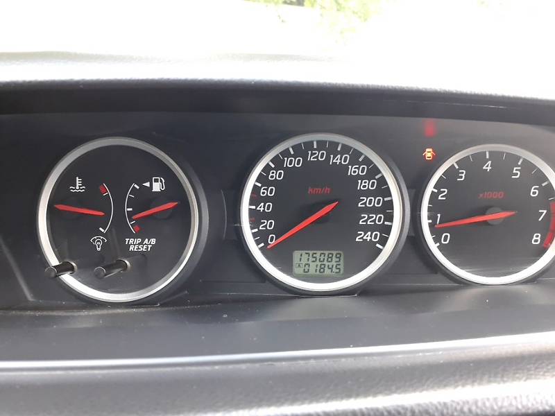 Седан Nissan Primera 2003 в Нововолинську