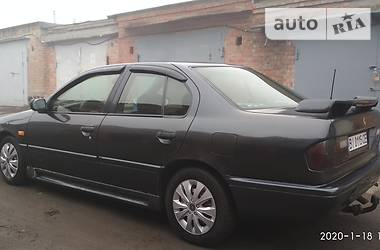 Седан Nissan Primera 1991 в Полтаве