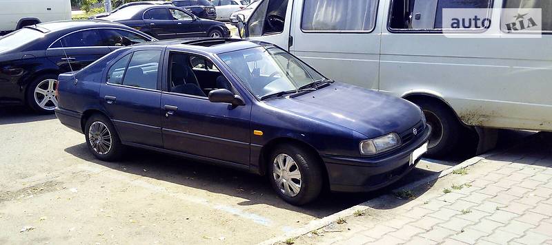 Хэтчбек Nissan Primera 1993 в Одессе