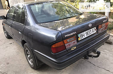 Седан Nissan Primera 1992 в Измаиле