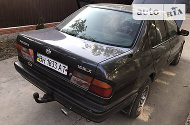 Седан Nissan Primera 1992 в Измаиле