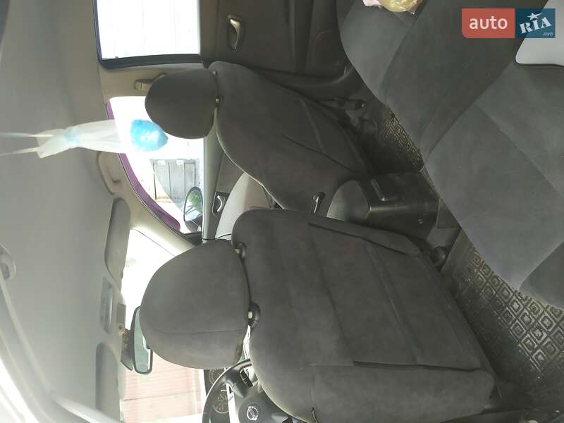 Седан Nissan Primera 2002 в Днепре