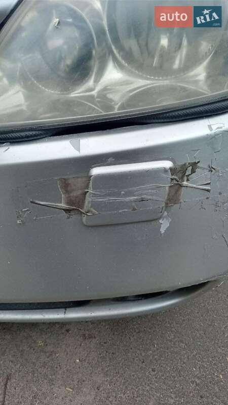 Седан Nissan Primera 2003 в Киеве