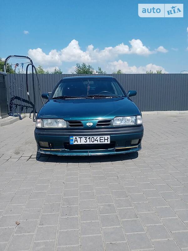 Седан Nissan Primera 1996 в Ивано-Франковске