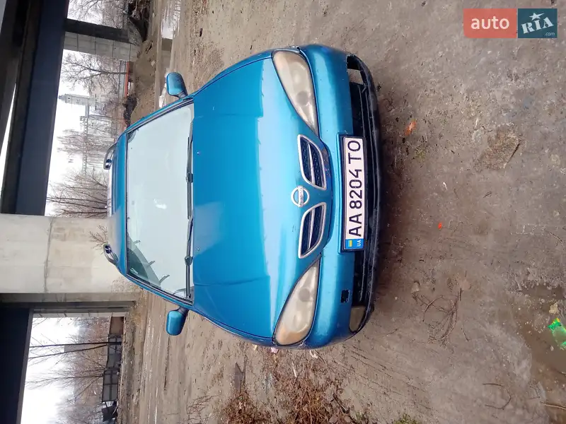 Nissan Primera 2000
