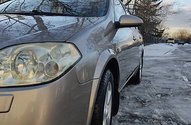 Универсал Nissan Primera 2007 в Радивилове