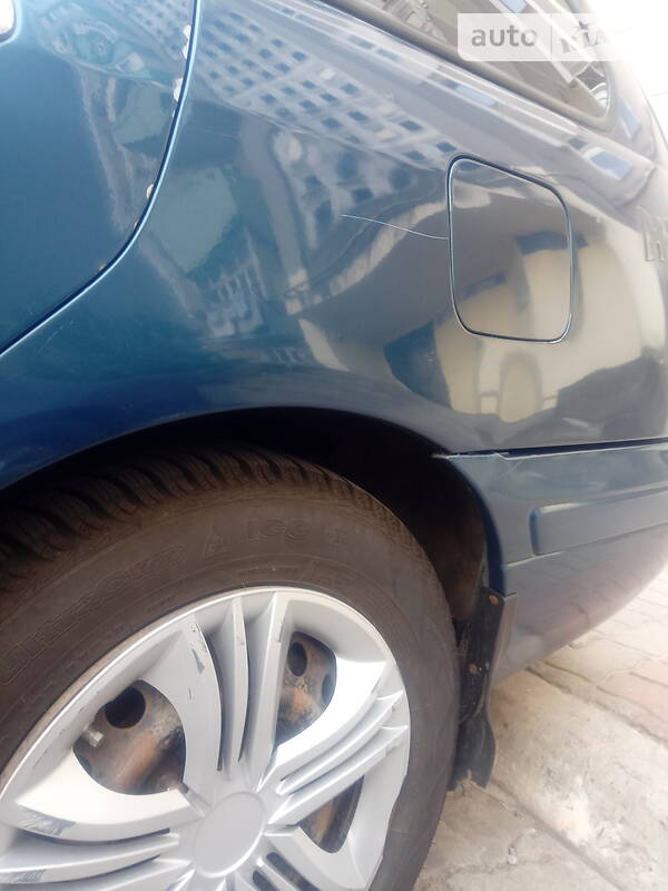 Універсал Nissan Primera 1998 в Южному