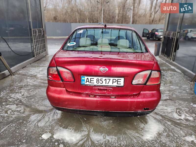 Седан Nissan Primera 1999 в Дніпрі