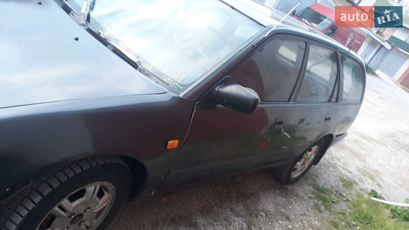 Універсал Nissan Primera 1991 в Тернополі