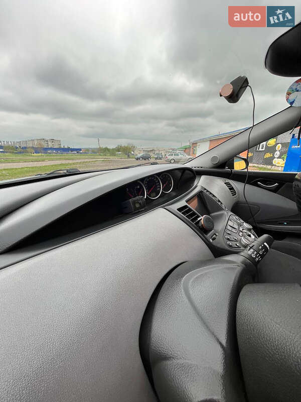 Ліфтбек Nissan Primera 2002 в Дрогобичі