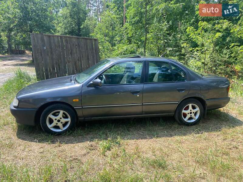 Седан Nissan Primera 1994 в Бородянці