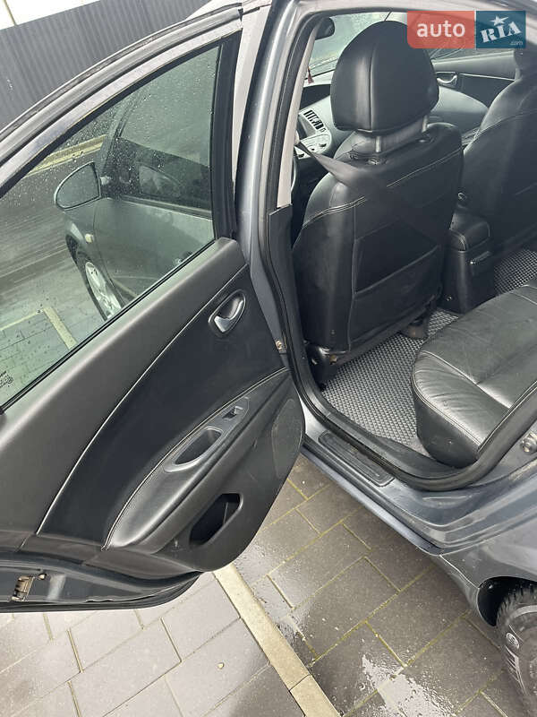 Седан Nissan Primera 2003 в Рожнятові