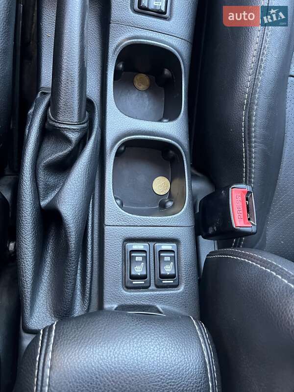 Седан Nissan Primera 2003 в Львові