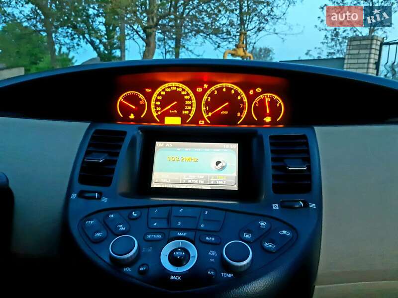 Седан Nissan Primera 2006 в Кельменцях