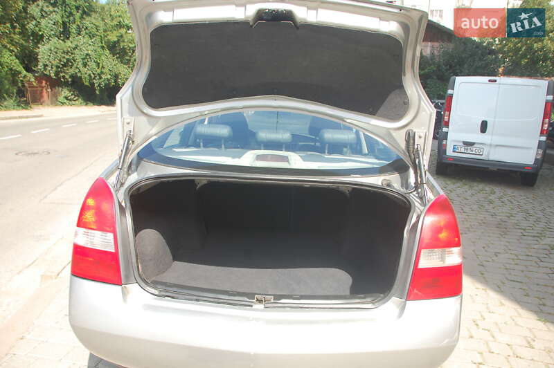 Седан Nissan Primera 2006 в Івано-Франківську