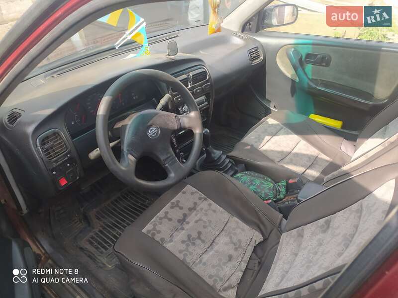 Хетчбек Nissan Primera 1990 в Одесі