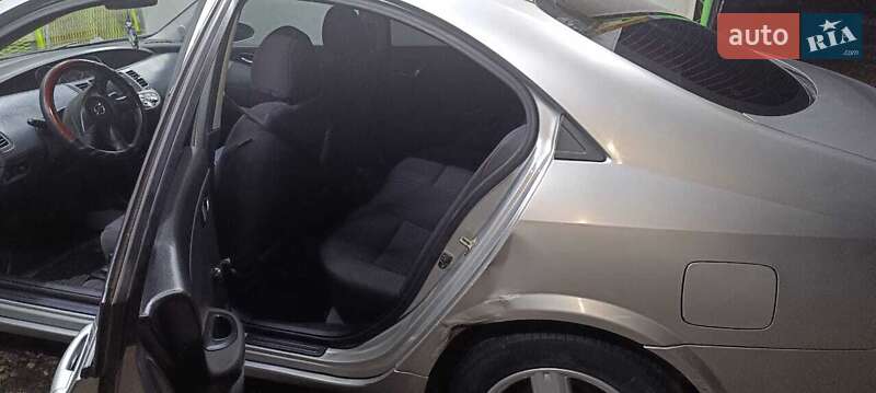 Седан Nissan Primera 2003 в Краматорске