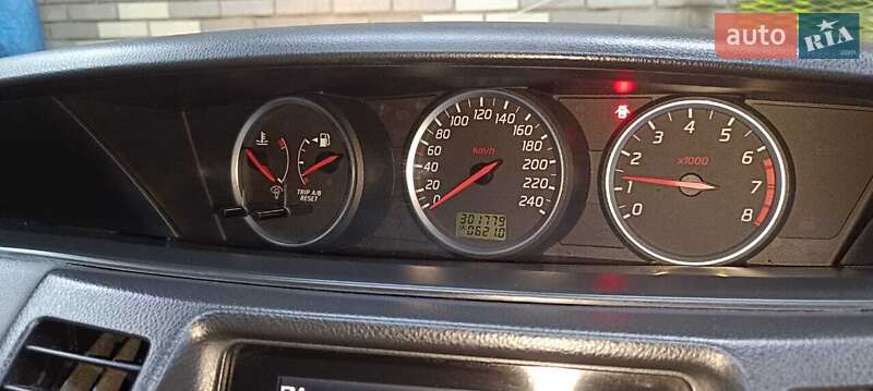 Седан Nissan Primera 2003 в Краматорске