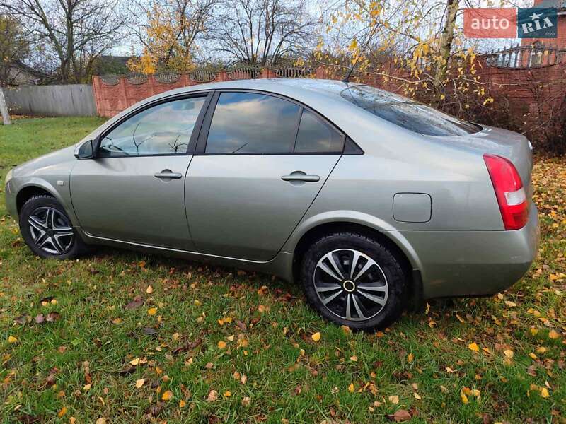 Седан Nissan Primera 2005 в Новомосковську