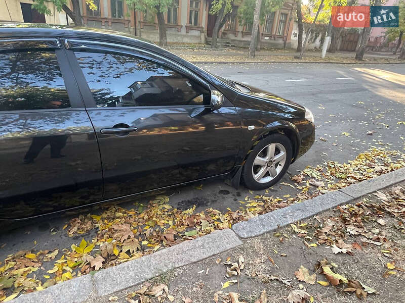 Седан Nissan Primera 2004 в Херсоні