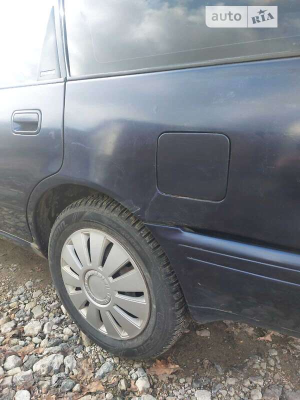 Універсал Nissan Primera 1992 в Одесі